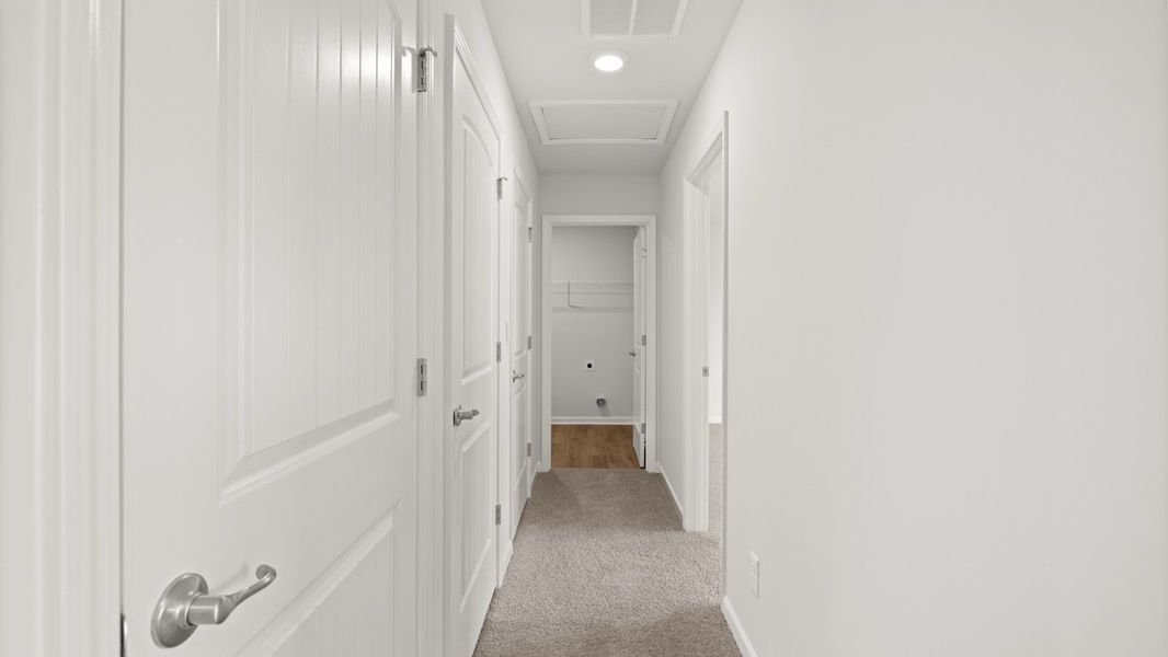 Representative unfurnished interior of a home built from the Green by D.R. Horton in Fairway 17 at Mirror Lake, Villa Rica (Image 37).