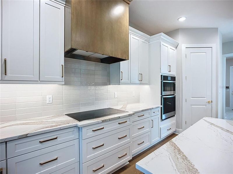 Furnished interior view inside a new home in Hampton Lakes, Sarasota (Image 18). Furnished interior view inside a new home in Hampton Lakes, Sarasota (Image 18).