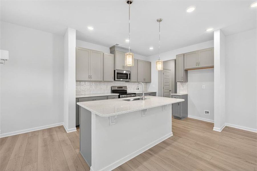 Furnished interior view inside a new home in Franklin Manor, Lawrenceville (Image 5).