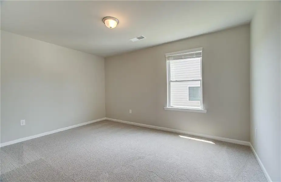 Spacious, unfurnished interior of a new home in Cooper Park, McDonough (Image 25).