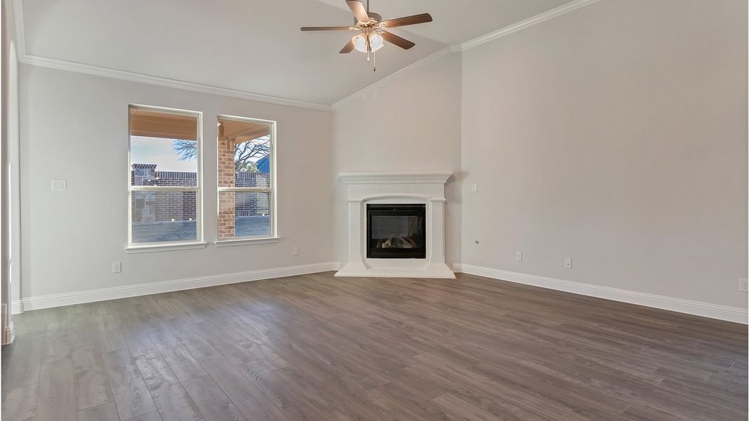 Spacious, unfurnished interior of a new home in Morningstar, Aledo (Image 41).