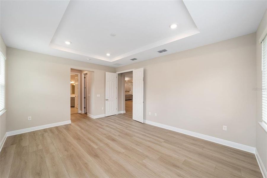 Spacious, unfurnished interior of a new home in , Ocala (Image 34).