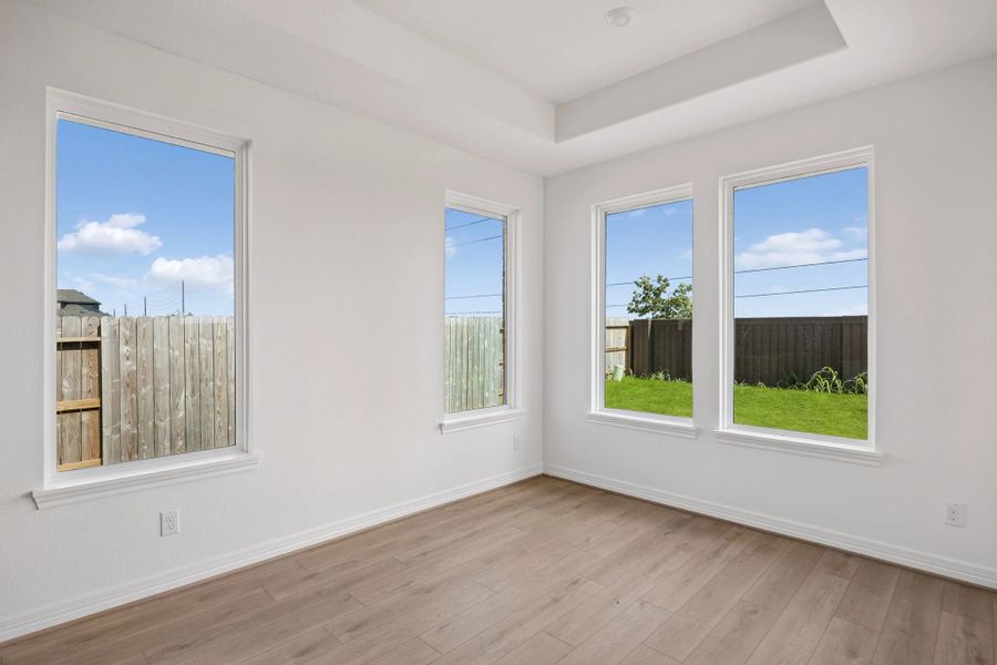 Spacious, unfurnished interior of a new home in Brookewater, Rosenberg (Image 14).