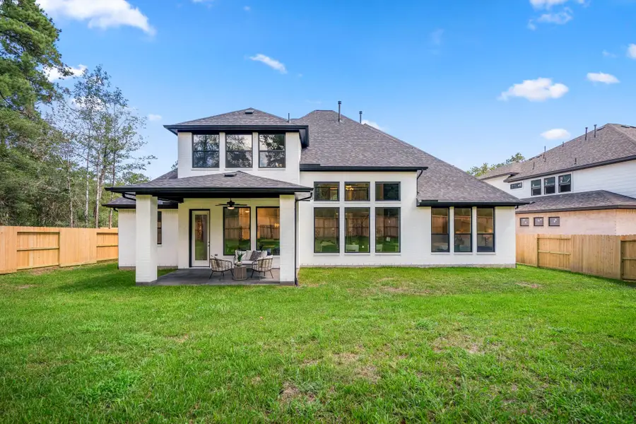 Image 7 of a home in The Woodlands Hills.