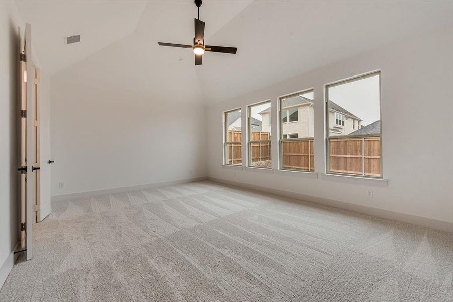 Spacious, unfurnished interior of a new home in Hillside Village, Celina (Image 31).