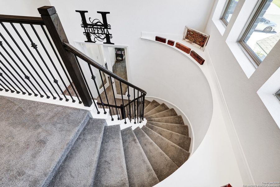 Furnished interior view inside a new home in Cibolo Canyons 50', San Antonio (Image 3). Furnished interior view inside a new home in Cibolo Canyons 50', San Antonio (Image 3).