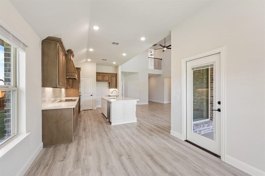 Image 39 of a home in Mockingbird Hills 60-65.