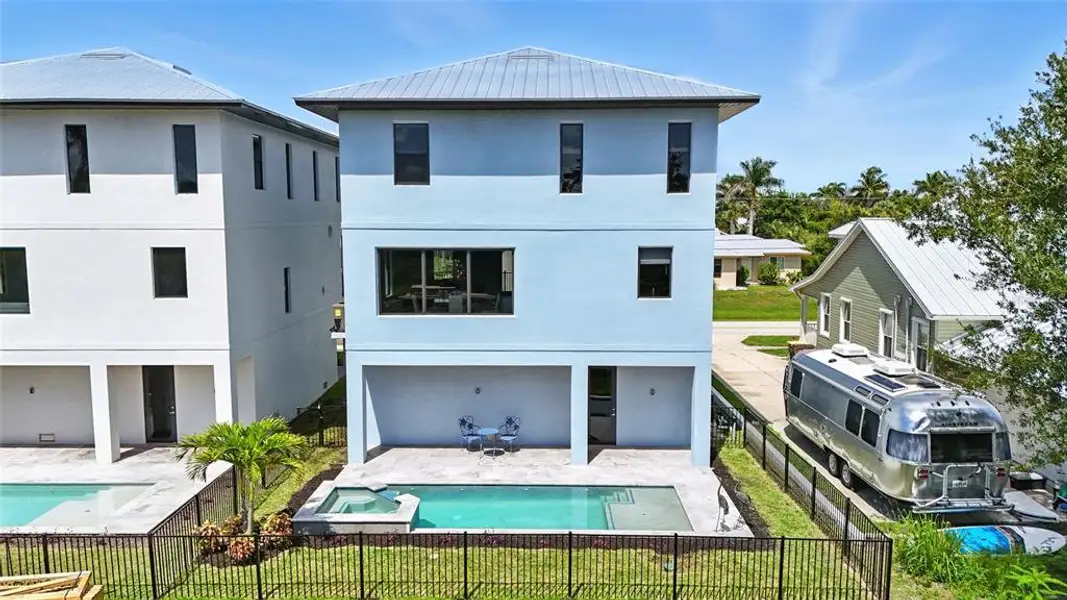 Exterior details and patio area of a home in , Punta Gorda (Image 3).