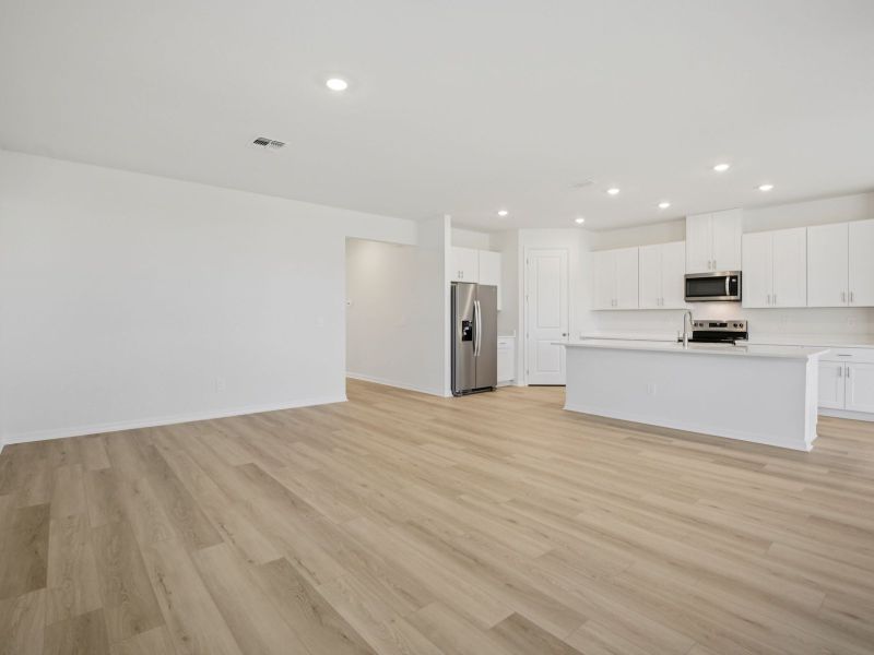 Spacious, unfurnished interior of a new home in Coasterra - Reserve Series, Palmetto (Image 10). Spacious, unfurnished interior of a new home in Coasterra - Reserve Series, Palmetto (Image 10).