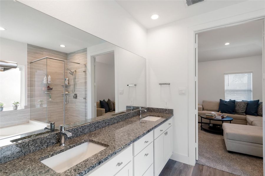 Furnished interior view inside a new home in Fosters Ridge 60's, Conroe (Image 30). Furnished interior view inside a new home in Fosters Ridge 60's, Conroe (Image 30).