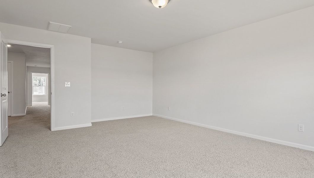 Spacious, unfurnished interior of a new home in Skybrook Corners, Huntersville (Image 18).