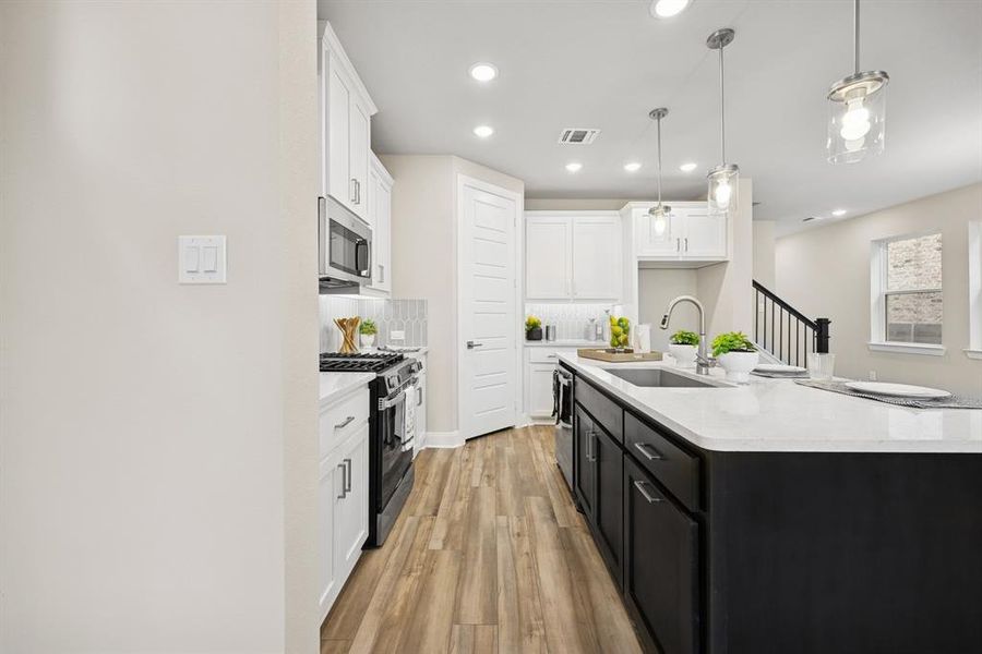 Furnished interior view inside a new home in Painted Tree Woodland West – Cottages, McKinney (Image 12).
