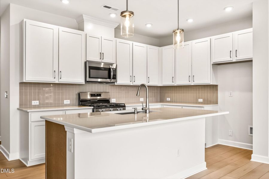 015-original-kitchen