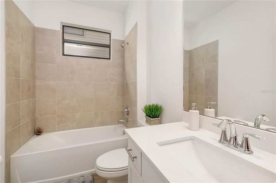 Furnished interior view inside a new home in , Bradenton (Image 39).