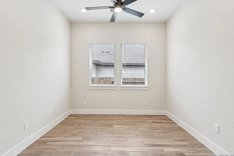 Spacious, unfurnished interior of a new home in Village at Three Oaks, Seguin (Image 23). Spacious, unfurnished interior of a new home in Village at Three Oaks, Seguin (Image 23).