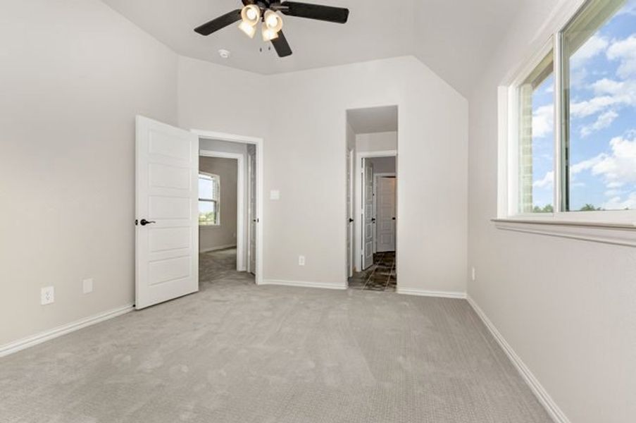 Spacious, unfurnished interior of a new home in Malabar Hill, Prosper (Image 27). Spacious, unfurnished interior of a new home in Malabar Hill, Prosper (Image 27).