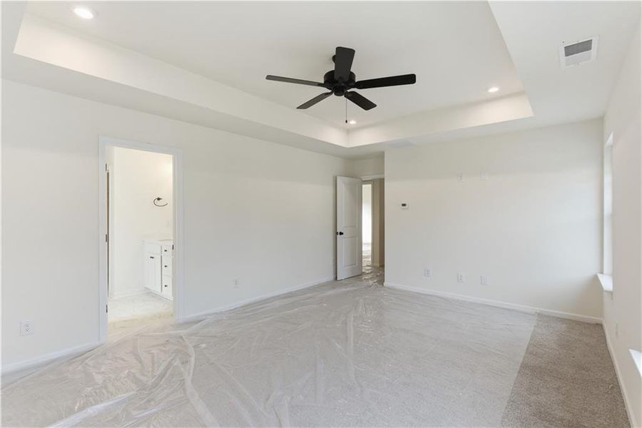 Spacious, unfurnished interior of a new home in The Overlook at Factory Shoals, Mableton (Image 19).