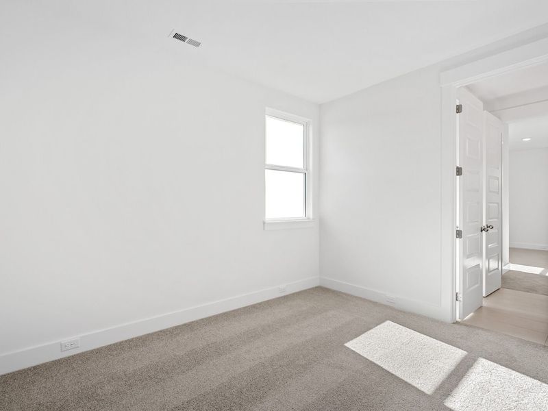 Spacious, unfurnished interior of a new home in Shelton Square, Murfreesboro (Image 46).