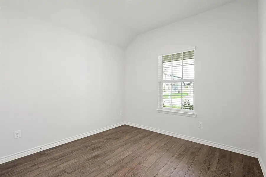 Spacious, unfurnished interior of a new home in Rocky Creek Crossing, Fort Worth (Image 32). Spacious, unfurnished interior of a new home in Rocky Creek Crossing, Fort Worth (Image 32).