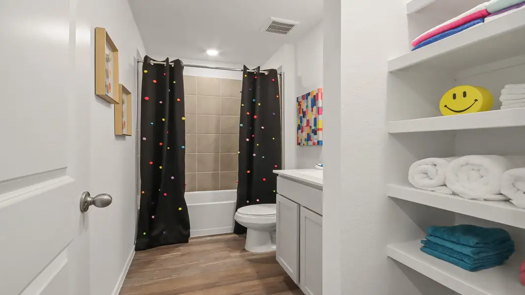 Furnished interior view inside a new home in Venetian Pines, Conroe (Image 21).