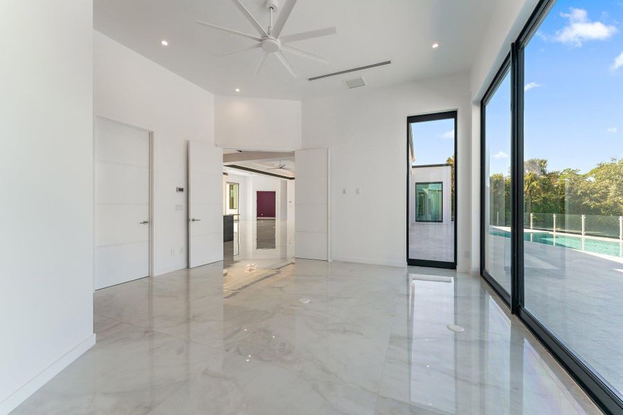 Spacious, unfurnished interior of a new home in , Jupiter (Image 77). Spacious, unfurnished interior of a new home in , Jupiter (Image 77).