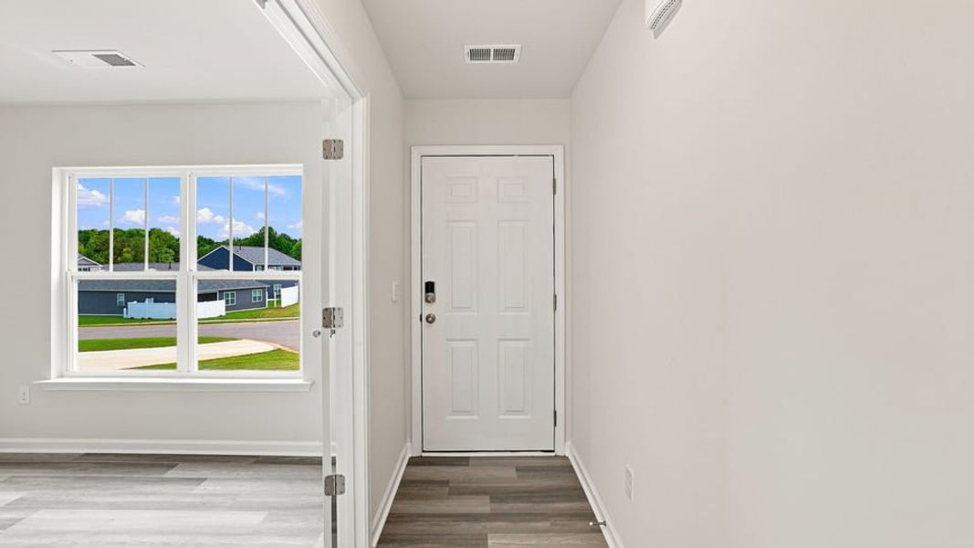 Spacious, unfurnished interior of a new home in Lakestone, Woodruff (Image 14).