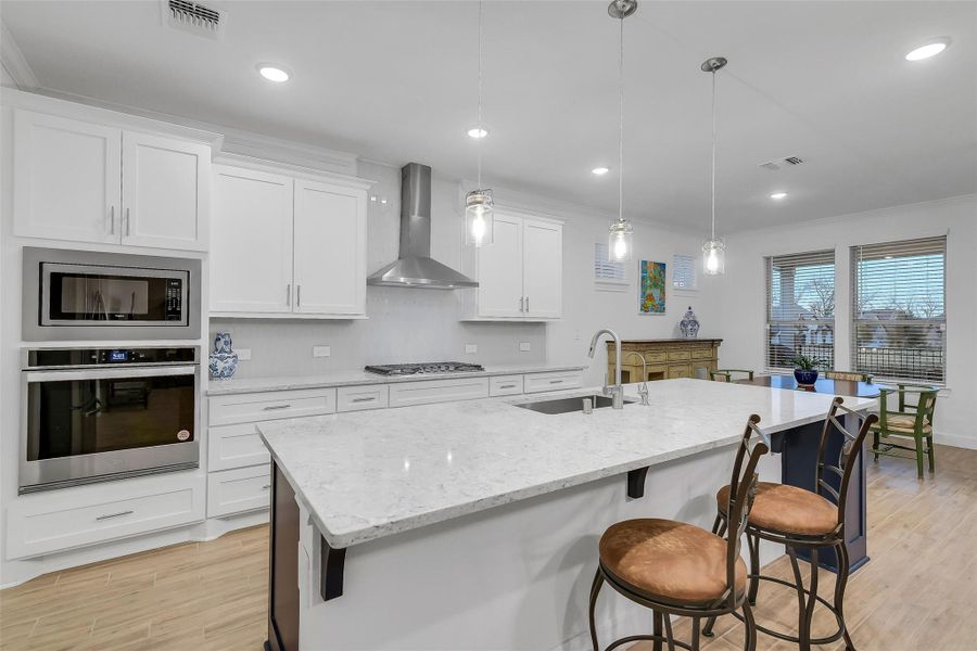 Furnished interior view inside a new home in Del Webb in Chambers Creek, Willis (Image 13). Furnished interior view inside a new home in Del Webb in Chambers Creek, Willis (Image 13).