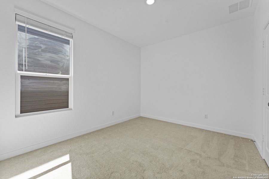 Spacious, unfurnished interior of a new home in Waterwheel, San Antonio (Image 16).
