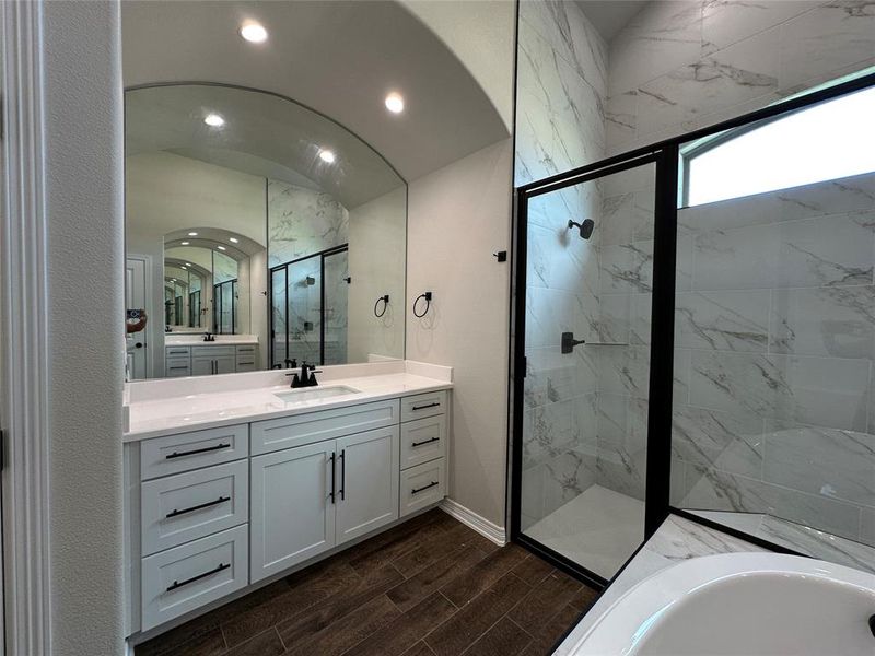 Furnished interior view inside a new home in , Lorena (Image 9).