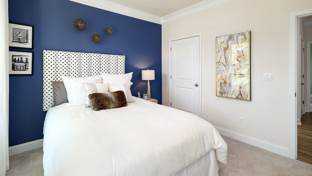 Representative furnished interior of a home built from the BRISTOL DRHe by D.R. Horton in Valley View, Waynesville (Image 25).