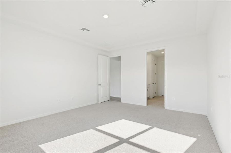 Spacious, unfurnished interior of a new home in Coasterra - Reserve Series, Palmetto (Image 20).