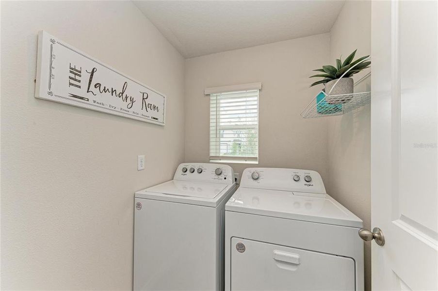 Close-up of interior finishes inside a home in Evergreen, Bradenton (Image 20).