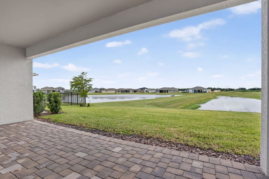 Exterior details and patio area of a home in Crosswind Ranch, Parrish (Image 2).