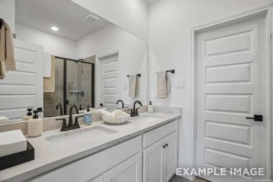 Furnished interior view inside a new home in Mesa Vista, San Antonio (Image 28).