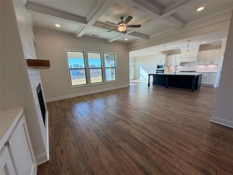 Spacious, unfurnished interior of a new home in , Jefferson (Image 17).