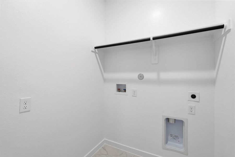 Spacious, unfurnished interior of a new home in Sienna 45', 50', Missouri City (Image 33).