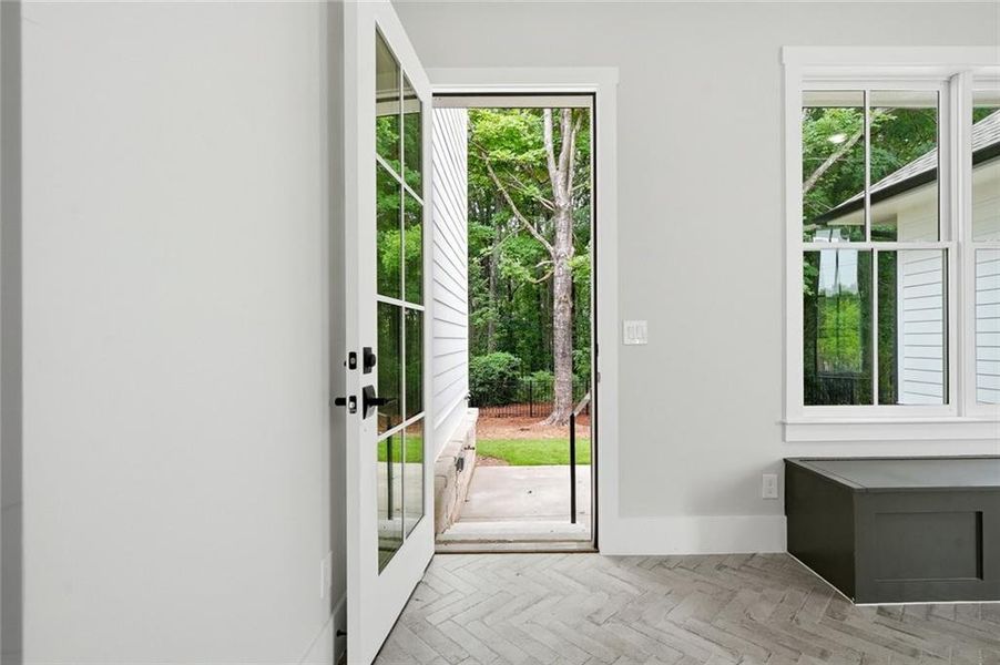 Exterior details and patio area of a home in , Alpharetta (Image 3).