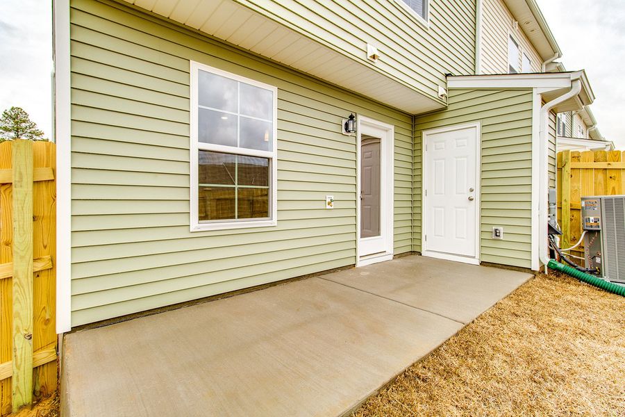 Exterior details and patio area of a home in Astoria, Columbia (Image 3).
