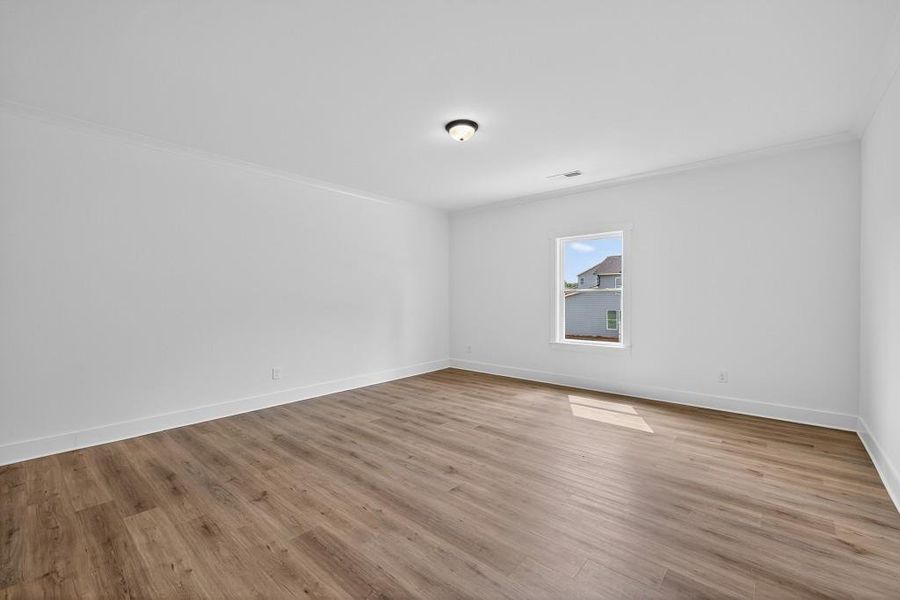 Spacious, unfurnished interior of a new home in Magnolia Ridge, Monroe (Image 30).