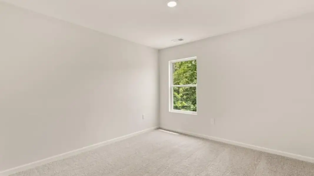 Spacious, unfurnished interior of a new home in Oakleigh Glen, Dallas (Image 19).