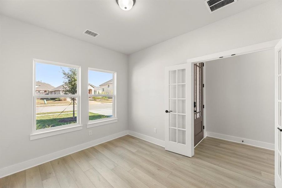 7_09. 1117 Flamingo - Kitchen (4)