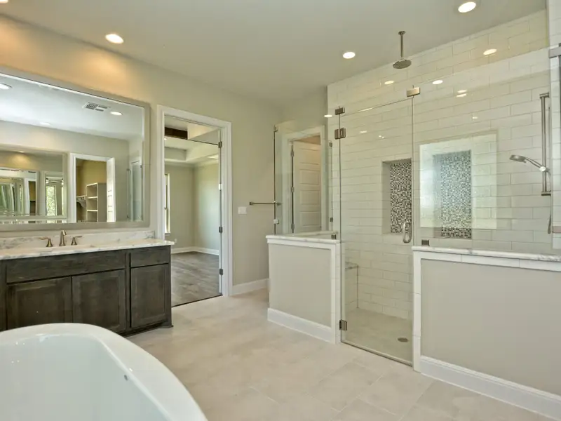 Representative furnished interior of a home built from the Santa Barbara II by Giddens Homes in Scofield Farms Estates, Georgetown (Image 11).