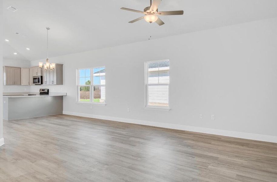 Spacious, unfurnished interior of a new home in The Bluffs at Lafayette, Freeport (Image 9).