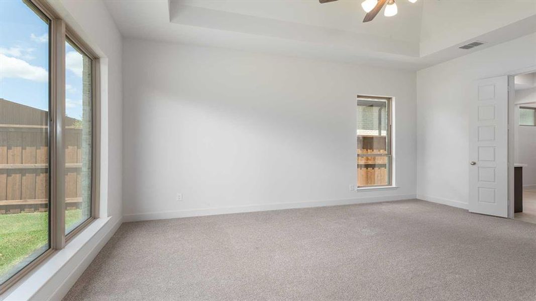 Spacious, unfurnished interior of a new home in Reunion 60'/70', Rhome (Image 16). Spacious, unfurnished interior of a new home in Reunion 60'/70', Rhome (Image 16).