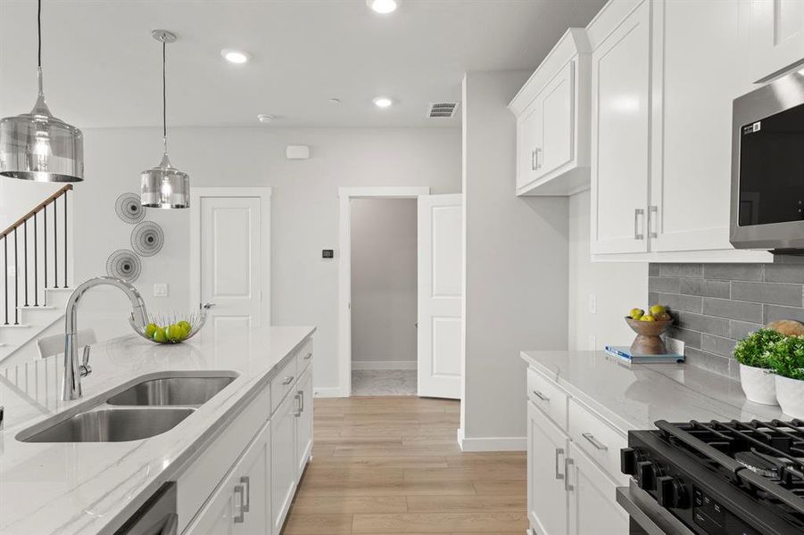 2025 Aldrich -2260 - Laurel Kitchen (3) 2025 Aldrich -2260 - Laurel Kitchen (3)