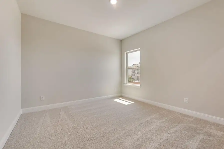 Spacious, unfurnished interior of a new home in Bayside, Rowlett (Image 28). Spacious, unfurnished interior of a new home in Bayside, Rowlett (Image 28).