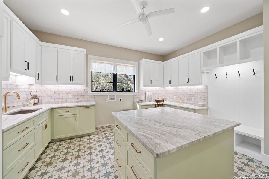 Furnished interior view inside a new home in , Bulverde (Image 5). Furnished interior view inside a new home in , Bulverde (Image 5).