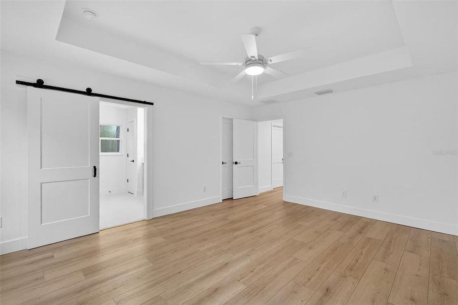 Spacious, unfurnished interior of a new home in , Wildwood (Image 18).