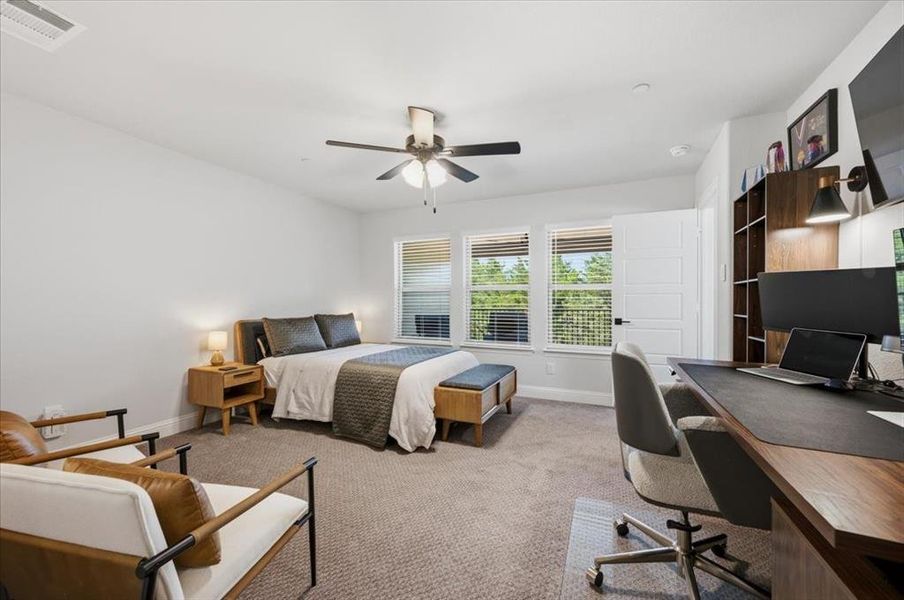 Furnished interior view inside a new home in Bayside, Rowlett (Image 32). Furnished interior view inside a new home in Bayside, Rowlett (Image 32).