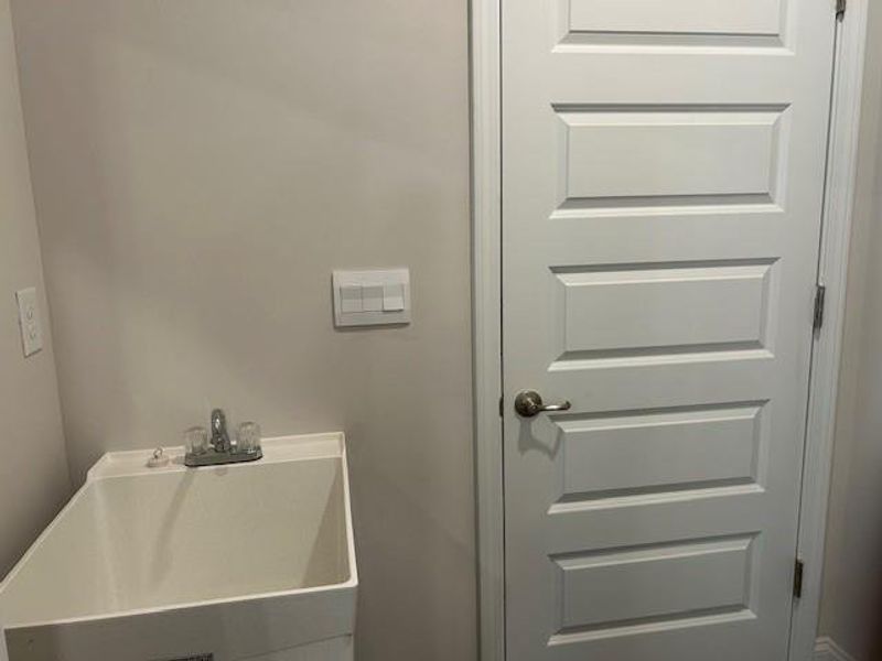 Image 35 of a home in Habersham Meadows.